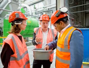 Veolia UK | More than half of consumers would be willing to pay more for recyclable packaging_In copy 2